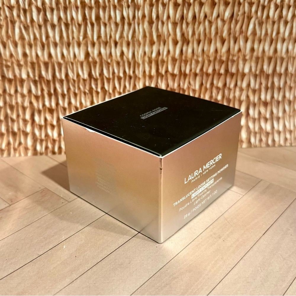 LAURA MERCIER LIGHT CATCHER COSMIC ROSE PEARL GLOW LUMINOUS TRANSLUCENT BNIB - Picture 3 of 6